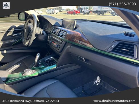 Used 2015 BMW 320i xDrive Sedan AWD/4WD image 17