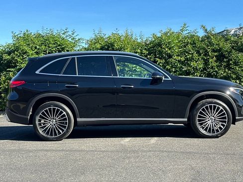 New 2026 Mercedes-Benz GLC 300 4MATIC image 2