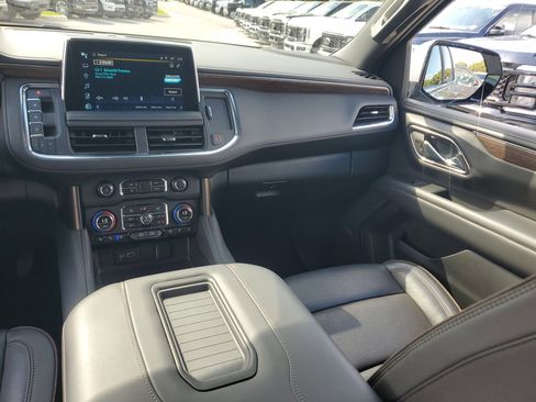 Used 2024 Chevrolet Tahoe High Country image 21