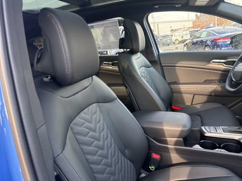 New 2026 Kia Sportage X-Line w/ X-Line Technology Package AWD/4WD image 16