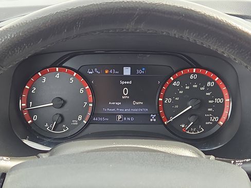 Used 2022 Nissan Frontier PRO-4X w/ Pro-4X Premium Package image 23