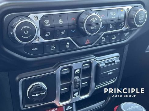 Used 2021 Jeep Gladiator Rubicon AWD/4WD image 27