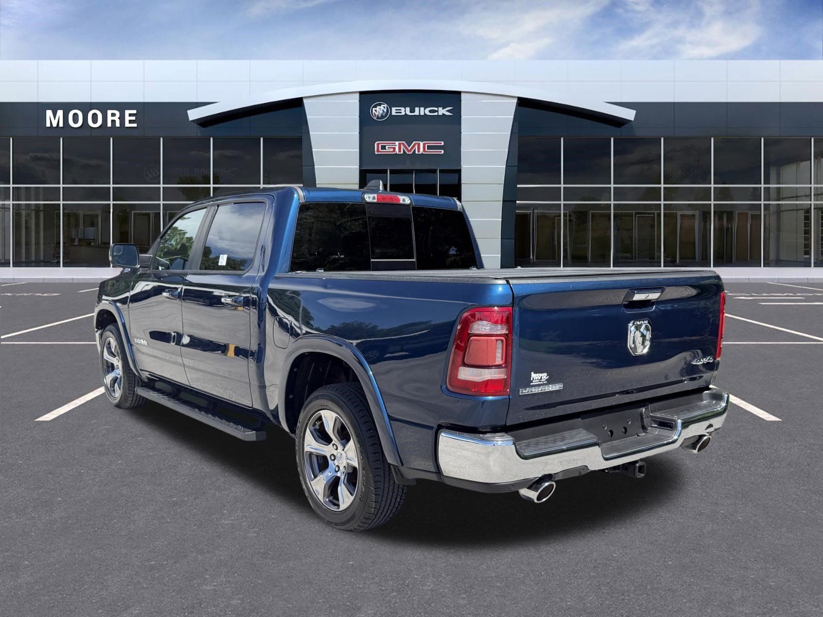 Used 2022 RAM 1500 Laramie AWD/4WD image 5