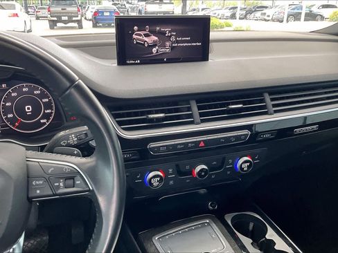 Used 2019 Audi Q7 3.0T Premium Plus w/ Premium Plus Package AWD/4WD image 7