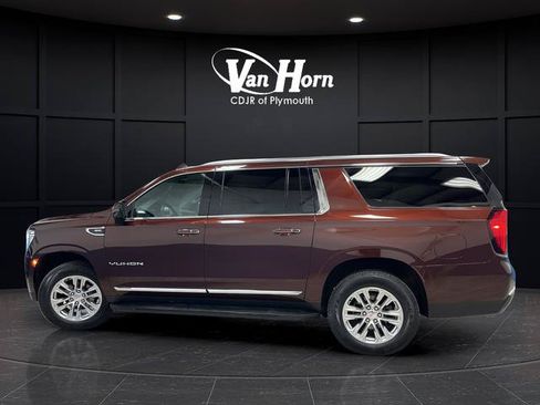 Used 2022 GMC Yukon XL SLT w/ SLT Premium Package AWD/4WD image 4