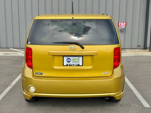 Used 2008 Scion xB FWD image 6