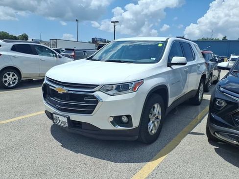 Used 2019 Chevrolet Traverse LT FWD image 1