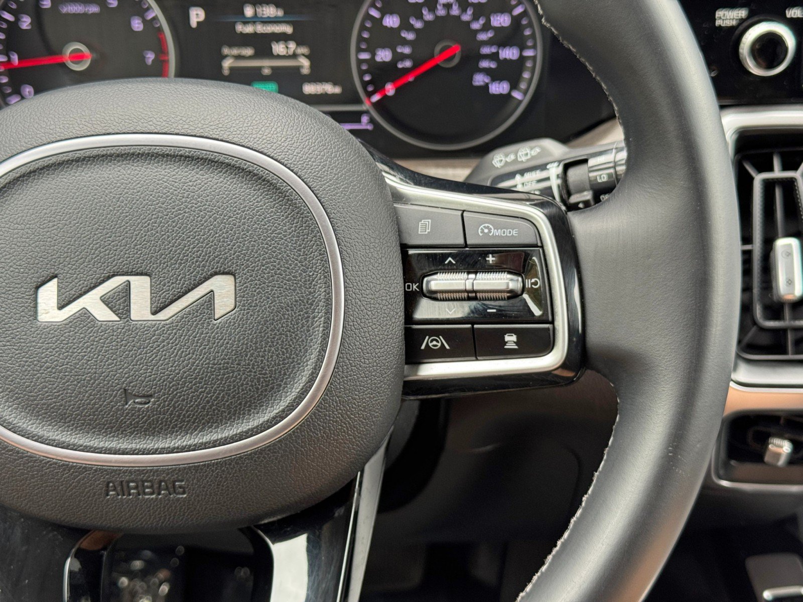 Used 2022 Kia Sorento EX w/ Panoramic Sunroof Package FWD image 21