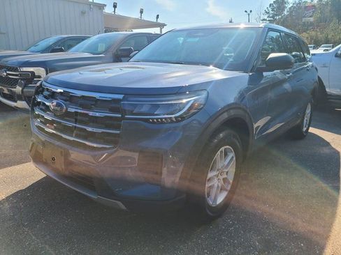 New 2026 Ford Explorer Active AWD/4WD image 2