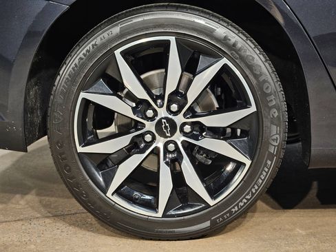Used 2022 Chevrolet Malibu RS FWD image 17