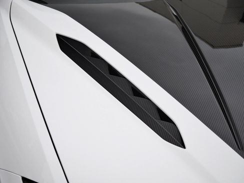Used 2024 Lamborghini Urus Performante AWD/4WD image 19