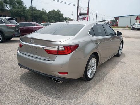 Used 2016 Lexus ES 350 w/ Luxury Package w/Wood Trim FWD image 5