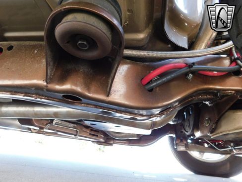 Used 2000 Chevrolet S10 Pickup LS w/ Preferred Equipment Group image 21