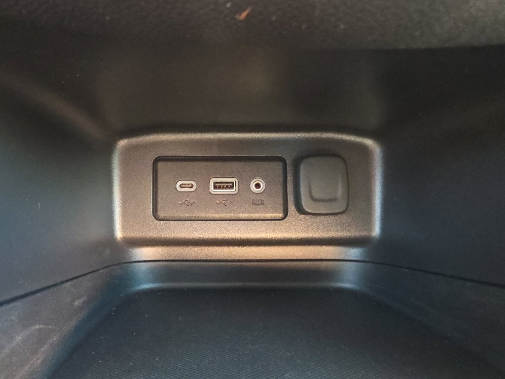 Used 2024 Chevrolet Equinox LT AWD/4WD image 38