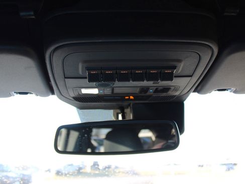 Used 2022 Ford Bronco Wildtrak image 38