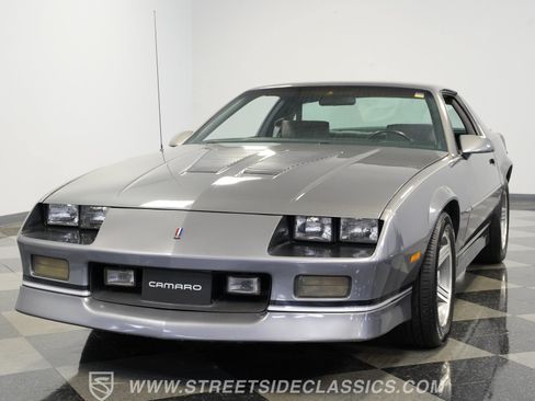 Used 1988 Chevrolet Camaro IROC-Z RWD image 19