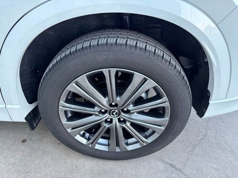 Certified 2025 MAZDA CX-5 Signature image 10