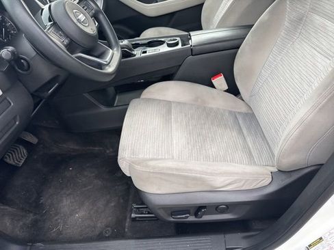 Used 2021 Nissan Rogue SV AWD/4WD image 15