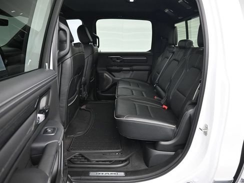 Used 2024 RAM 1500 Limited AWD/4WD image 11