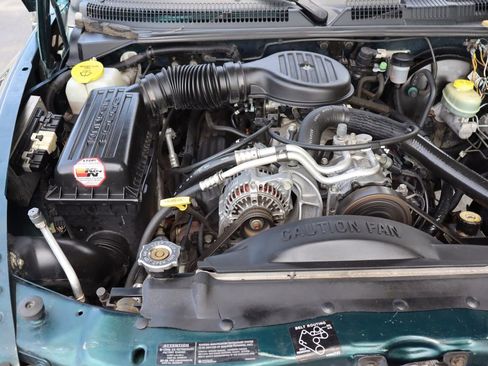 Used 1998 Dodge Dakota Sport AWD/4WD image 32