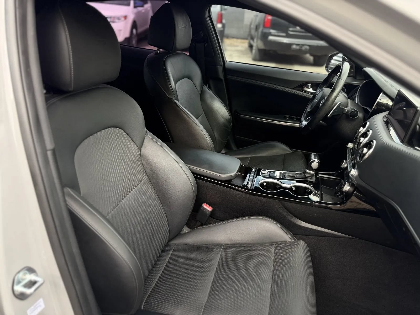 Used 2022 Kia Stinger GT-Line RWD image 18