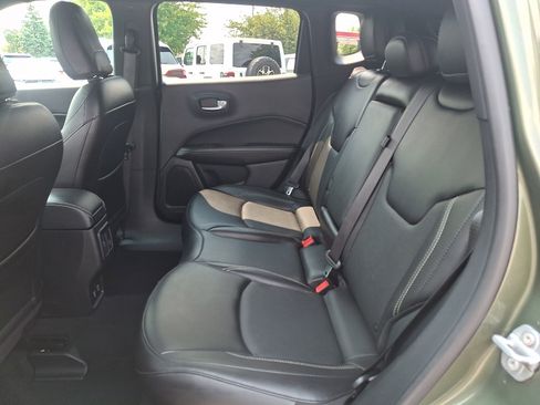 Used 2021 Jeep Compass Latitude AWD/4WD image 10