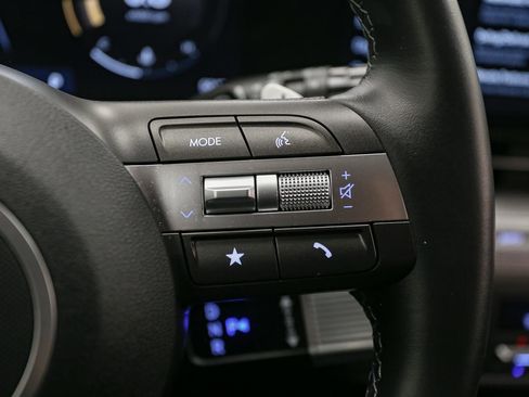 Used 2025 Hyundai Kona SEL AWD/4WD image 37