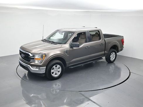 Certified 2022 Ford F150 XLT w/ Equipment Group 301A Mid AWD/4WD image 38