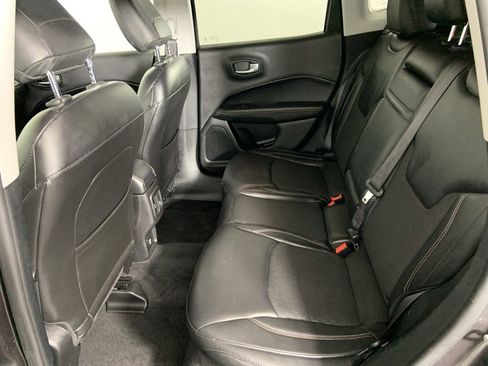 Used 2018 Jeep Compass Latitude image 18