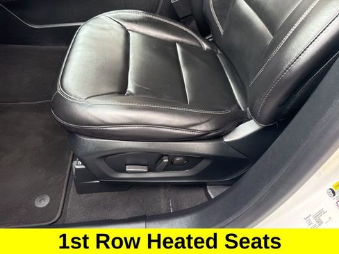 Used 2022 Ford Explorer XLT w/ Equipment Group 202A image 19