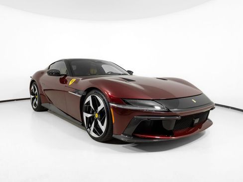 Certified 2025 Ferrari 12Cilindri RWD image 11