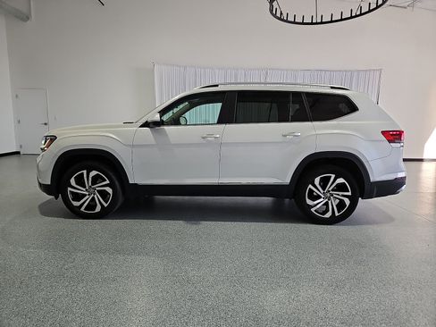 Certified 2023 Volkswagen Atlas SEL AWD/4WD image 5