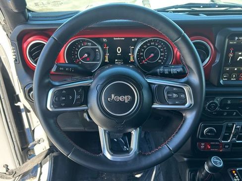 Used 2018 Jeep Wrangler Unlimited Rubicon image 21
