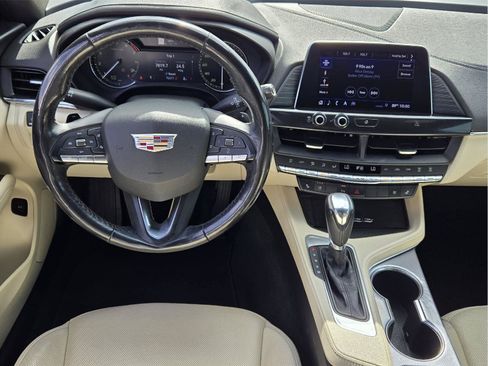Used 2020 Cadillac CT4 Premium Luxury RWD image 25