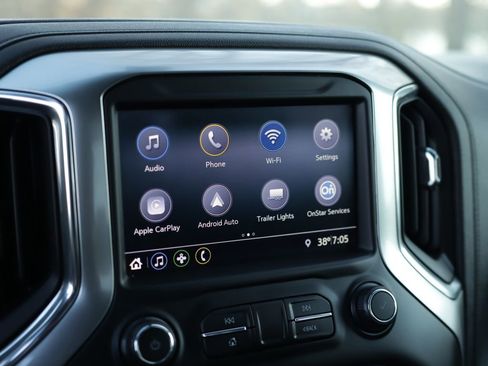 Used 2019 Chevrolet Silverado 1500 RST w/ Convenience Package AWD/4WD image 14