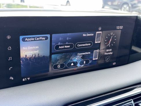 Certified 2025 Nissan Armada SV AWD/4WD image 11