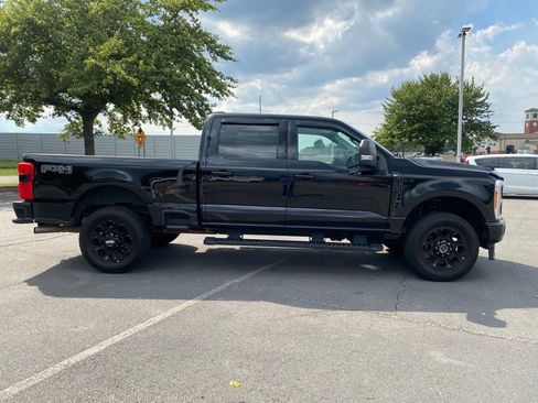 Used 2023 Ford F250 XLT w/ Black Appearance Package AWD/4WD image 8