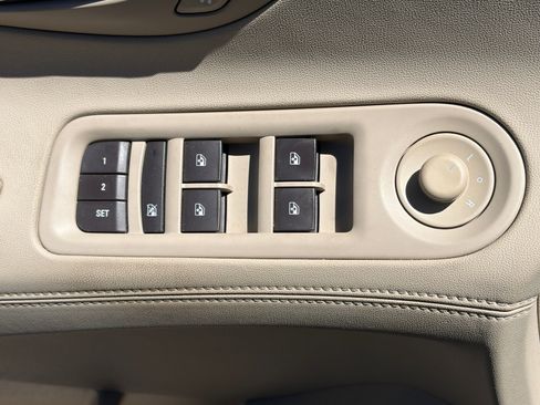 Used 2015 Buick LaCrosse Leather FWD image 6