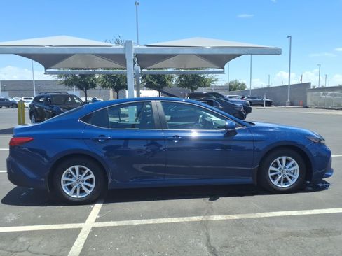 Used 2025 Toyota Camry LE FWD image 3