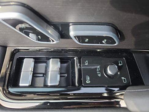 New 2026 Land Rover Range Rover Sport Dynamic SE AWD/4WD image 28