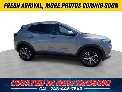 Used 2023 Buick Encore GX Select w/ Safety Package II AWD/4WD image 3