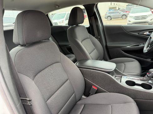 Used 2023 Chevrolet Malibu RS w/ LPO, Floor Liner Package FWD image 26