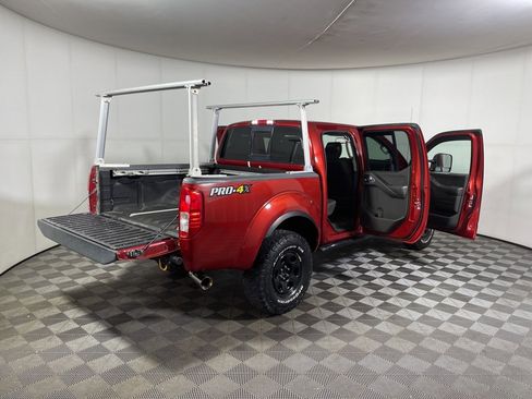 Used 2015 Nissan Frontier PRO-4X image 14