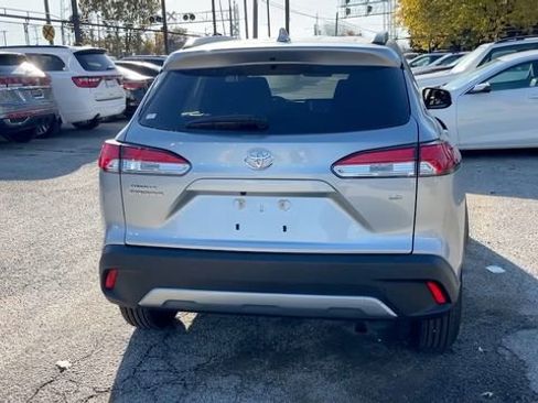 Used 2024 Toyota Corolla Cross LE image 26