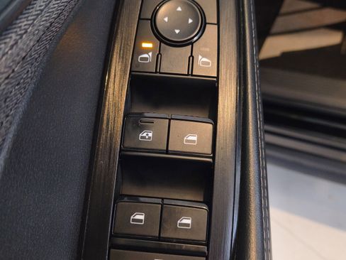 Used 2021 Nissan Rogue SV image 10