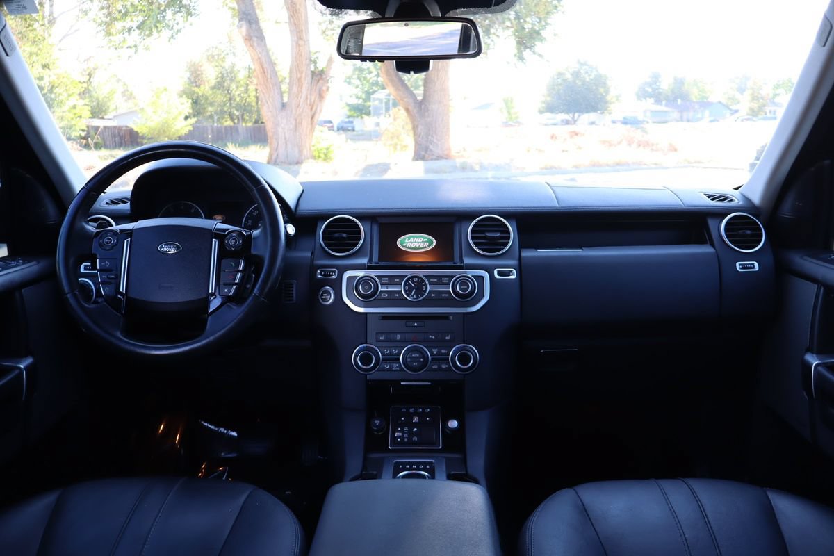 Used 2016 Land Rover LR4 HSE AWD/4WD image 17