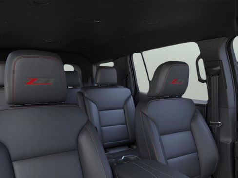 New 2026 Chevrolet Traverse Z71 image 24