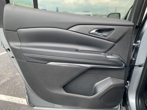 New 2026 Chevrolet Traverse LT w/ LPO, Floor Liner Package AWD/4WD image 16