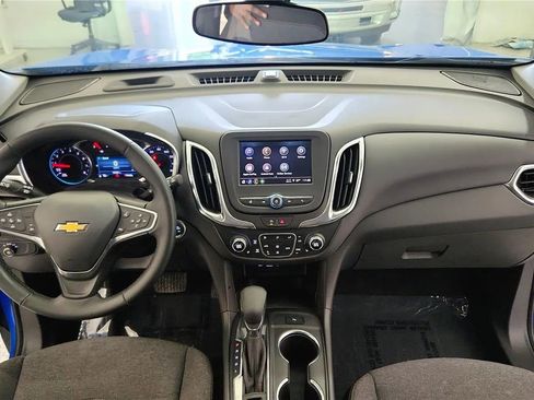 Used 2024 Chevrolet Equinox LT w/ LPO, Floor Liner Package FWD image 34