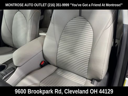 Used 2022 Toyota Camry SE w/ Convenience Package FWD image 28